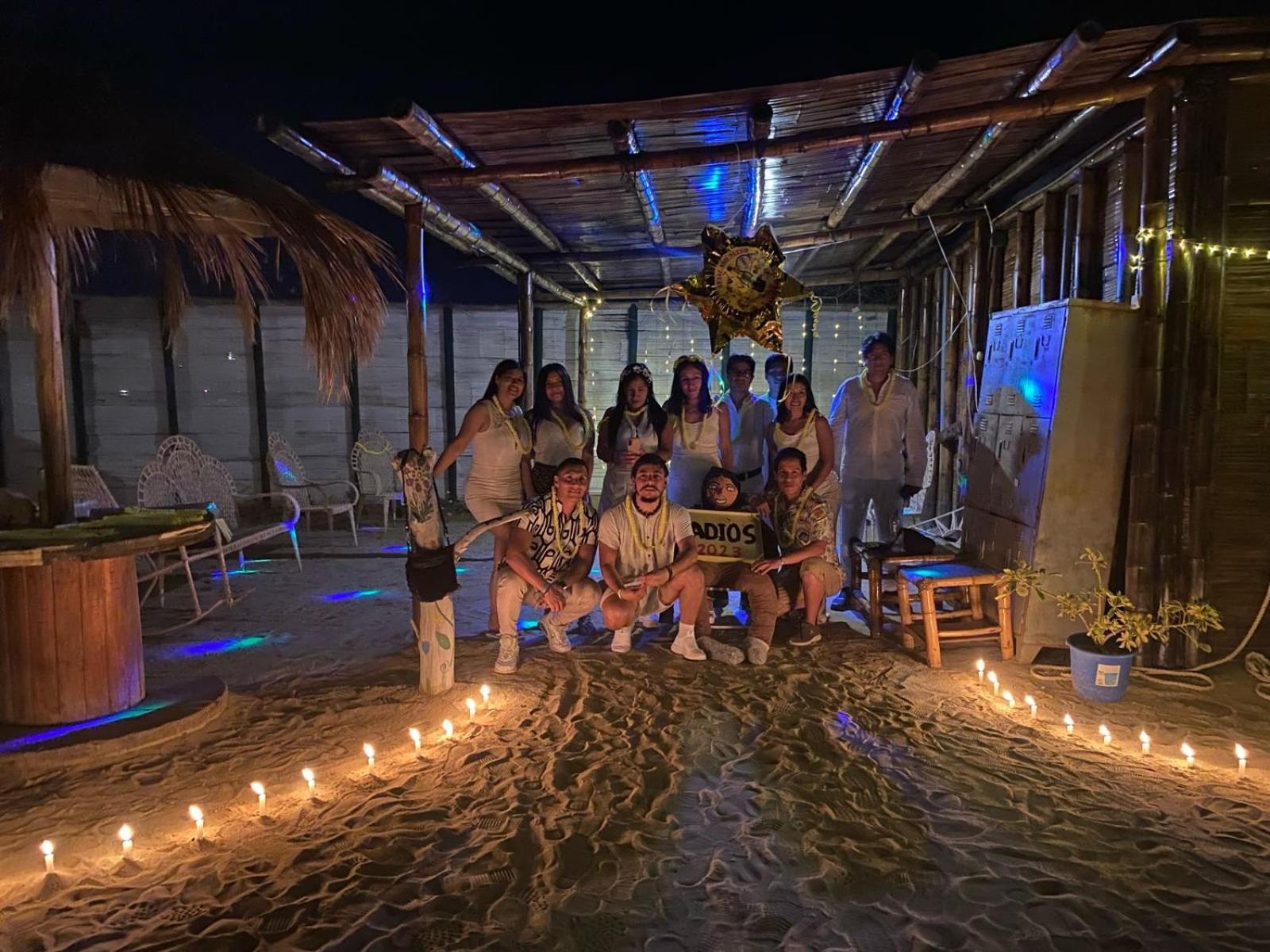 ホテル Pepon Surf Camp マンコラ エクステリア 写真