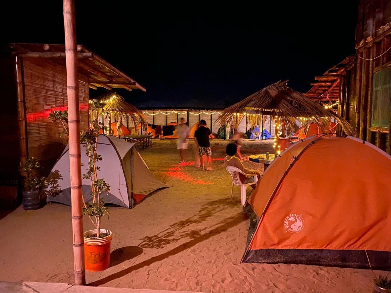 ホテル Pepon Surf Camp マンコラ エクステリア 写真